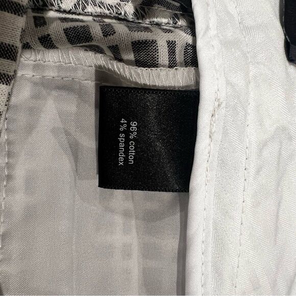 The Limited Gray & White Plaid Cropped Ankle Pants - Size 8 - Picture 6 of 8